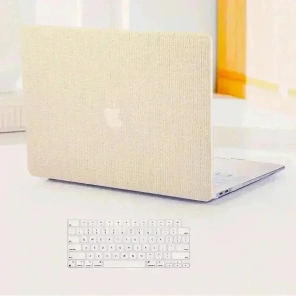 Hard Shell Case for MacBook Pro 13" with Keyboard Cover Beige Textured Slim New - Picture 1 of 12
